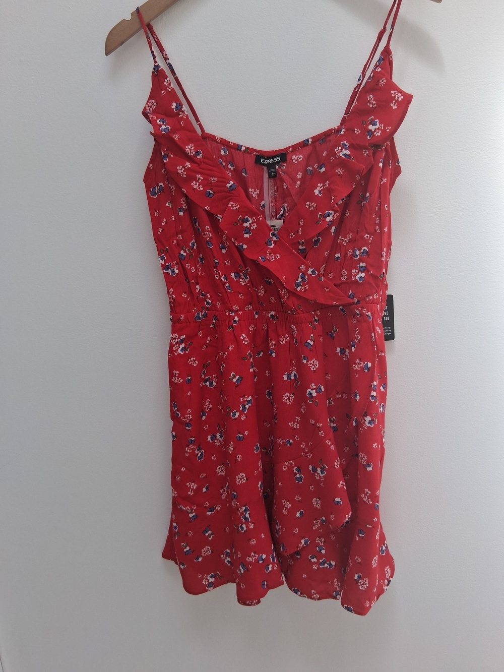 Express  Women's Red Floral V-Neck Dress With Petite Blooms Size Large  Vacation
